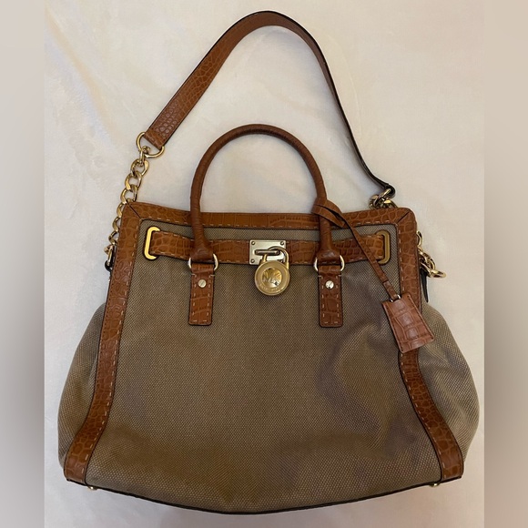 Large Taupe & Brown Woven Canvas Leather Gold Hardware Michael Kors Shoulder Bag - Picture 1 of 5